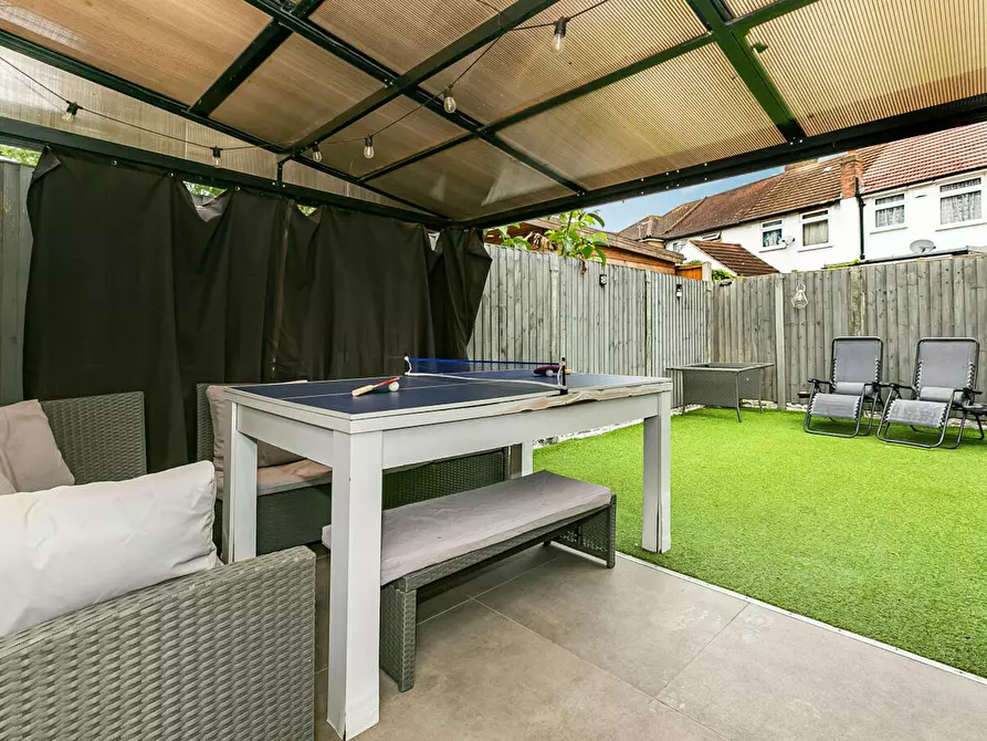 Immagine 10 di Casa indipendente in affitto  in Elmgate Avenue a Hounslow