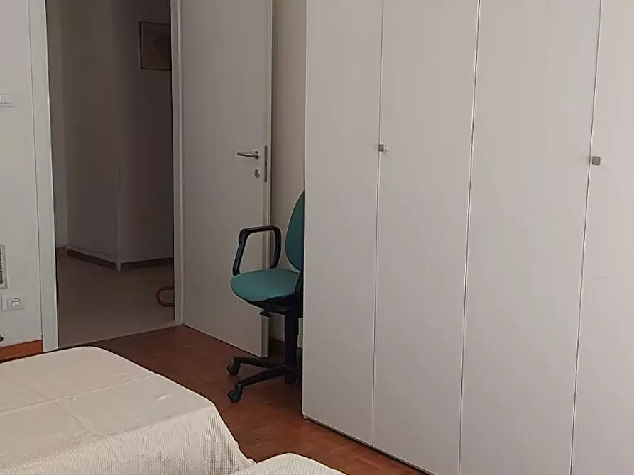 Immagine 2 di Appartamento in affitto  in Viale Camillo Benso di Cavour a Ferrara