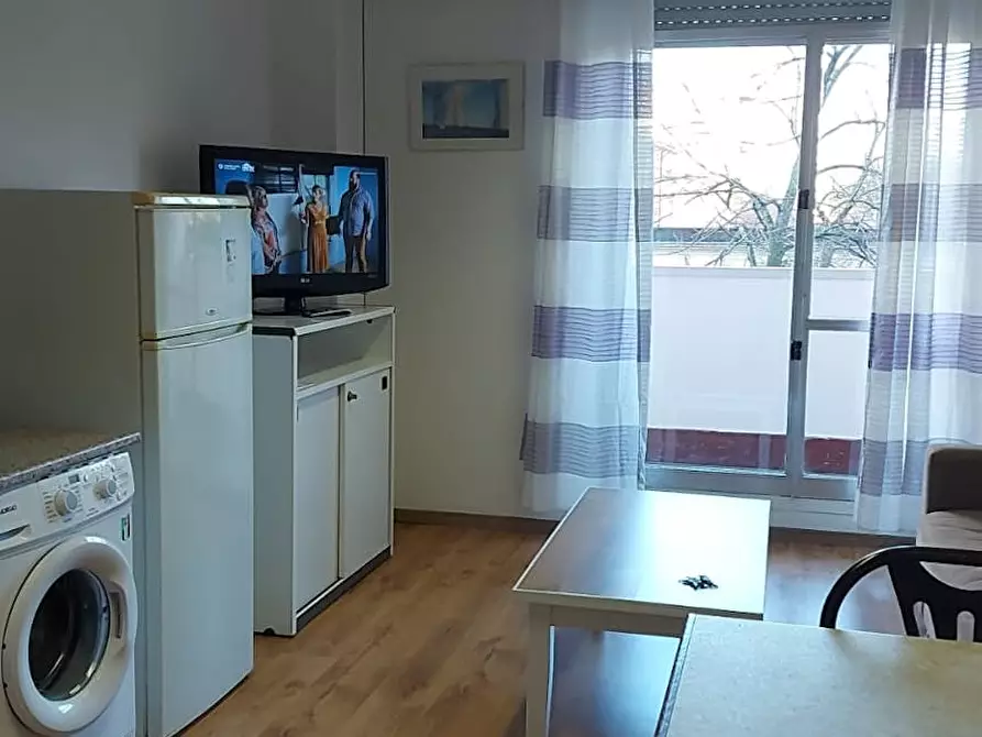 Immagine 4 di Appartamento in affitto  in Viale Camillo Benso di Cavour a Ferrara