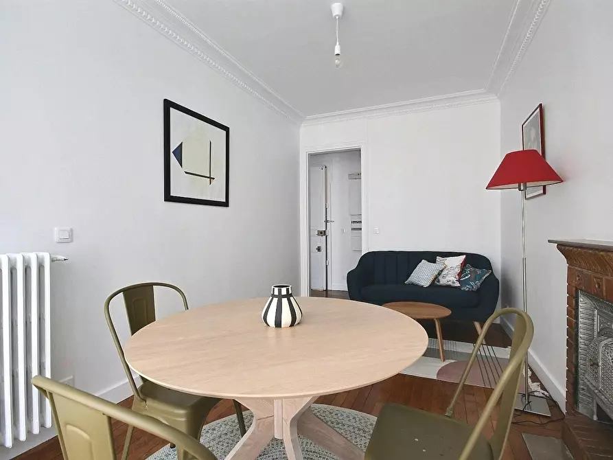Immagine 6 di Appartamento in affitto  in Rue de Charenton a Paris