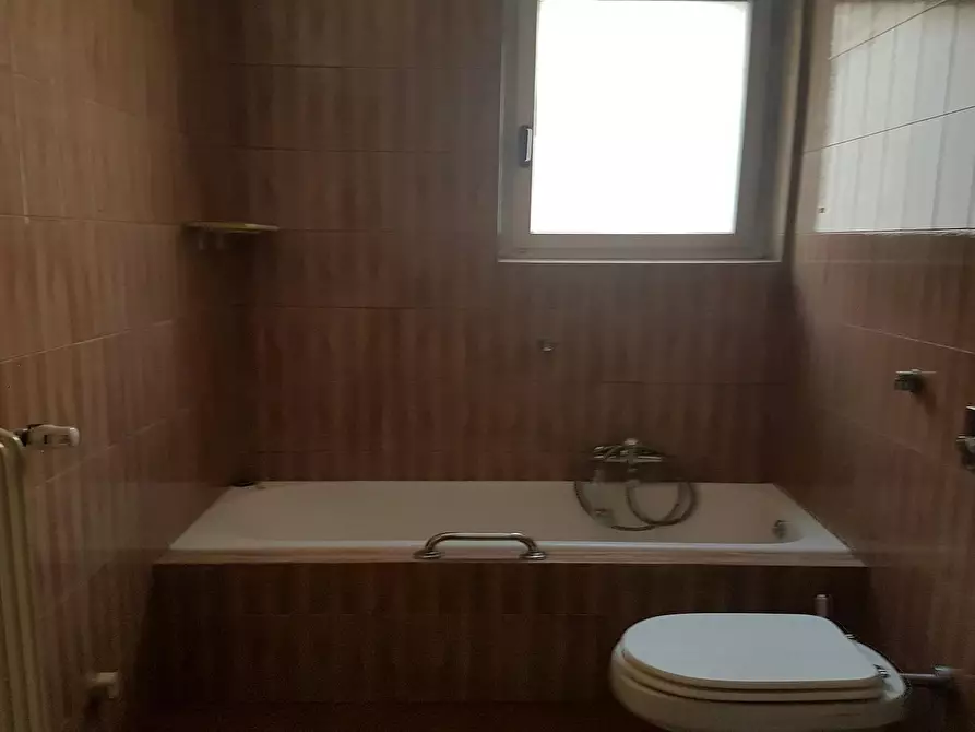 Immagine 10 di Camera in affitto  in Via Fratelli Perini a Trento