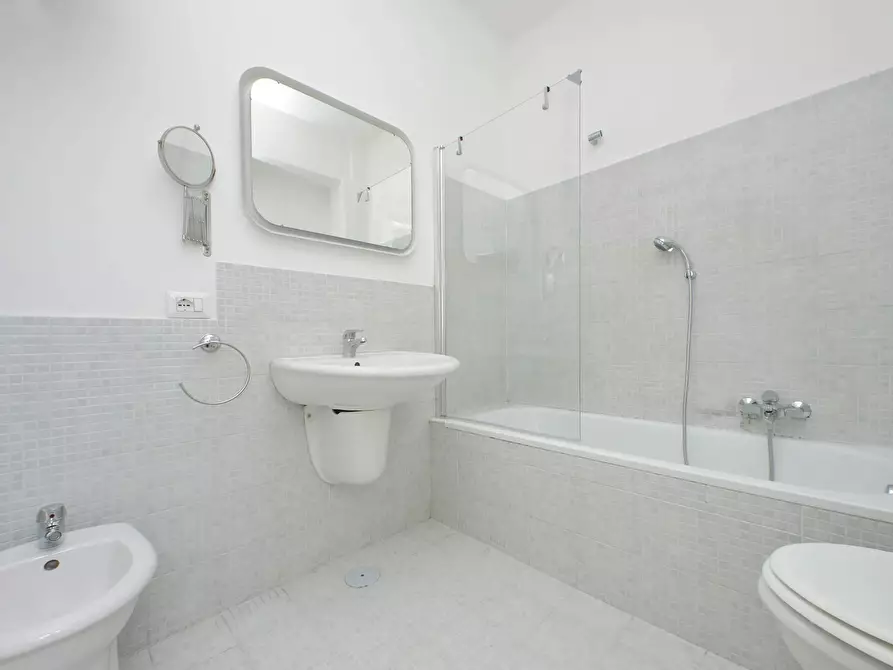 Immagine 9 di Appartamento in affitto  in Viale di Valle Aurelia a Roma