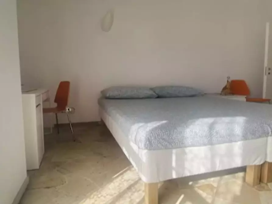 Immagine 9 di Camera in affitto  in Via Zurigo a Milano
