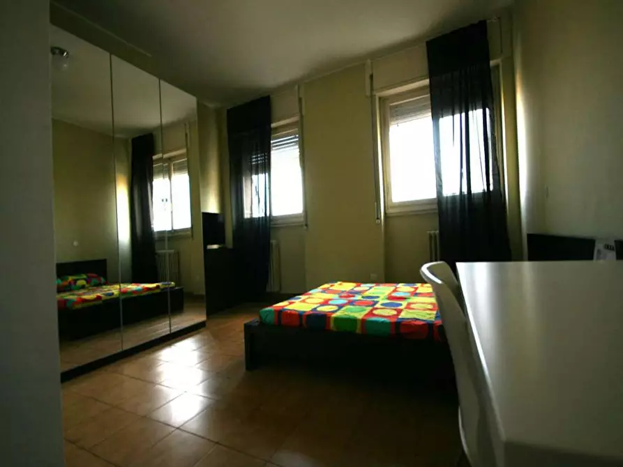 Immagine 3 di Camera in affitto  in Via Carlo Marx a Milano