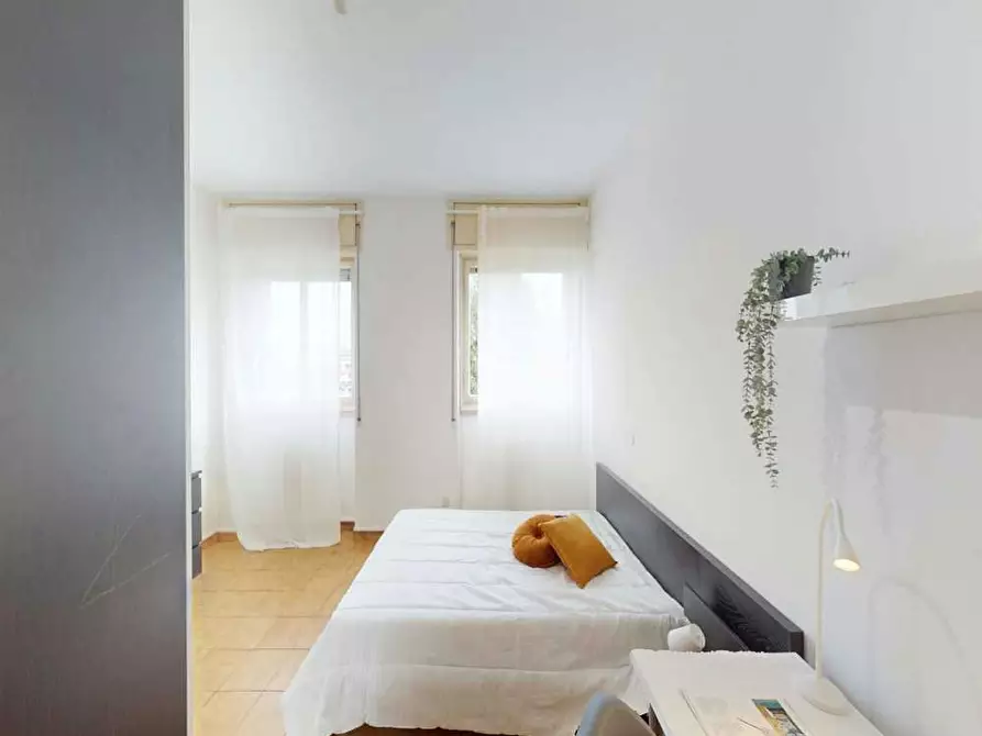 Immagine 1 di Camera in affitto  in Via Carlo Marx a Milano