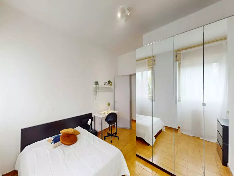 Immagine 9 di Camera in affitto  in Via Carlo Marx a Milano