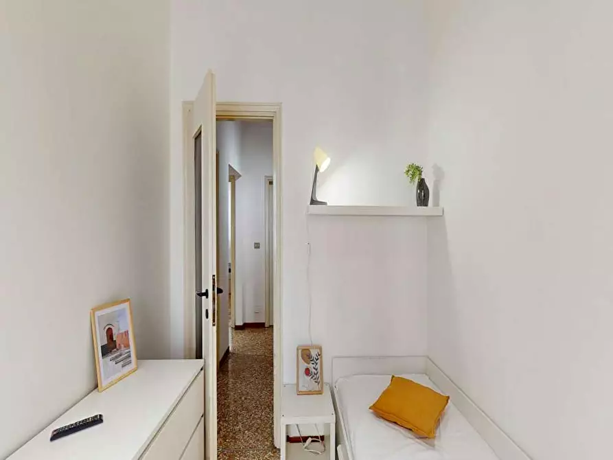 Immagine 3 di Camera in affitto  in Via Anco Marzio a Milano