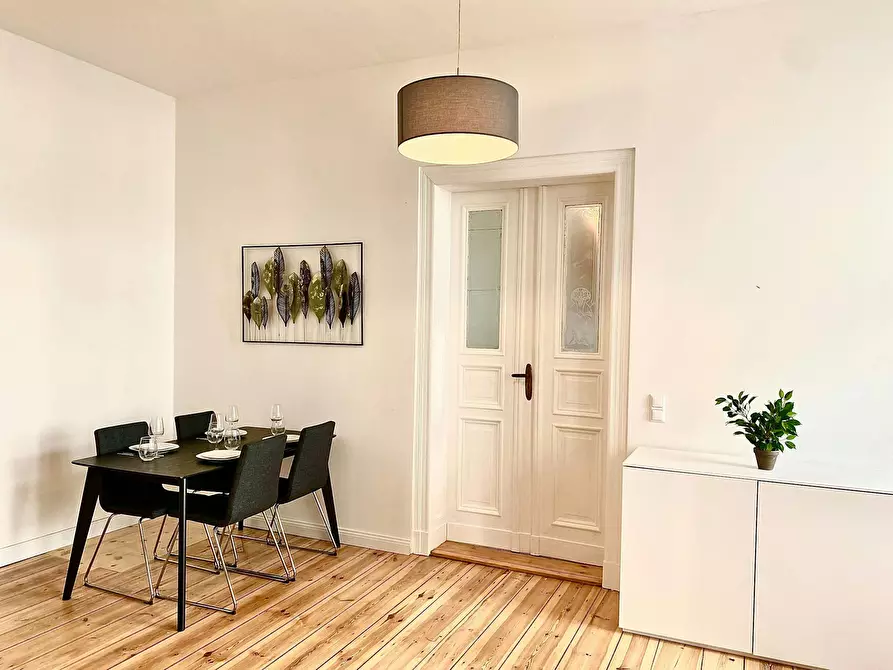 Immagine 5 di Appartamento in affitto  in Heinz-Kapelle-Straße a Berlin