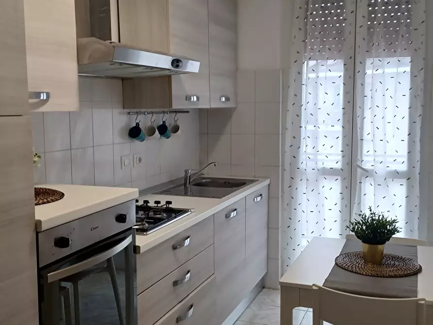 Immagine 9 di Camera in affitto  in Via Lanfranco della Pila a Milano