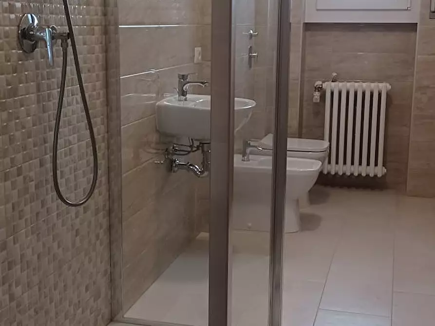 Immagine 10 di Camera in affitto  in Via Lanfranco della Pila a Milano