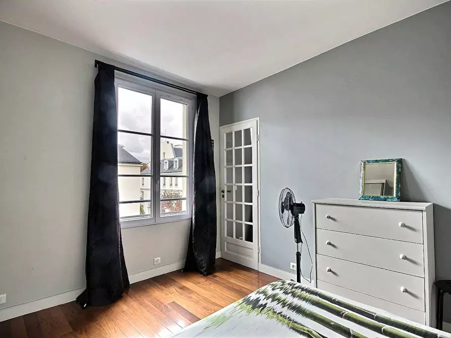 Immagine 10 di Appartamento in affitto  in Rue du Cherche-Midi a Paris 06