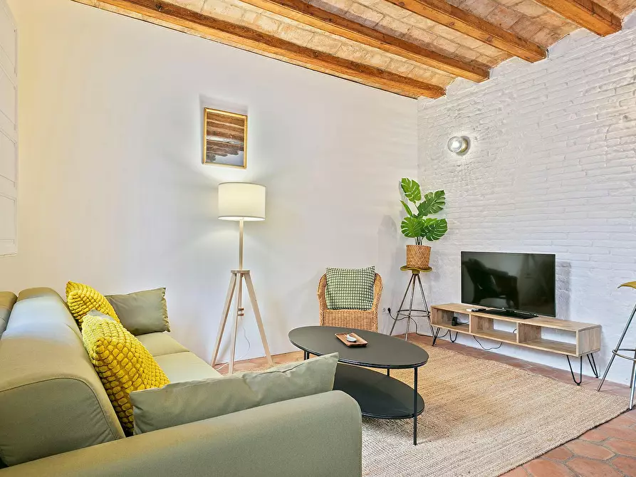 Immagine 1 di Appartamento in affitto  in Carrer de Sant Elm a Barcelona