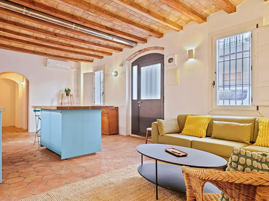 Immagine 2 di Appartamento in affitto  in Carrer de Sant Elm a Barcelona