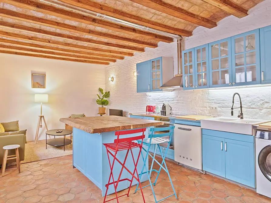 Immagine 5 di Appartamento in affitto  in Carrer de Sant Elm a Barcelona
