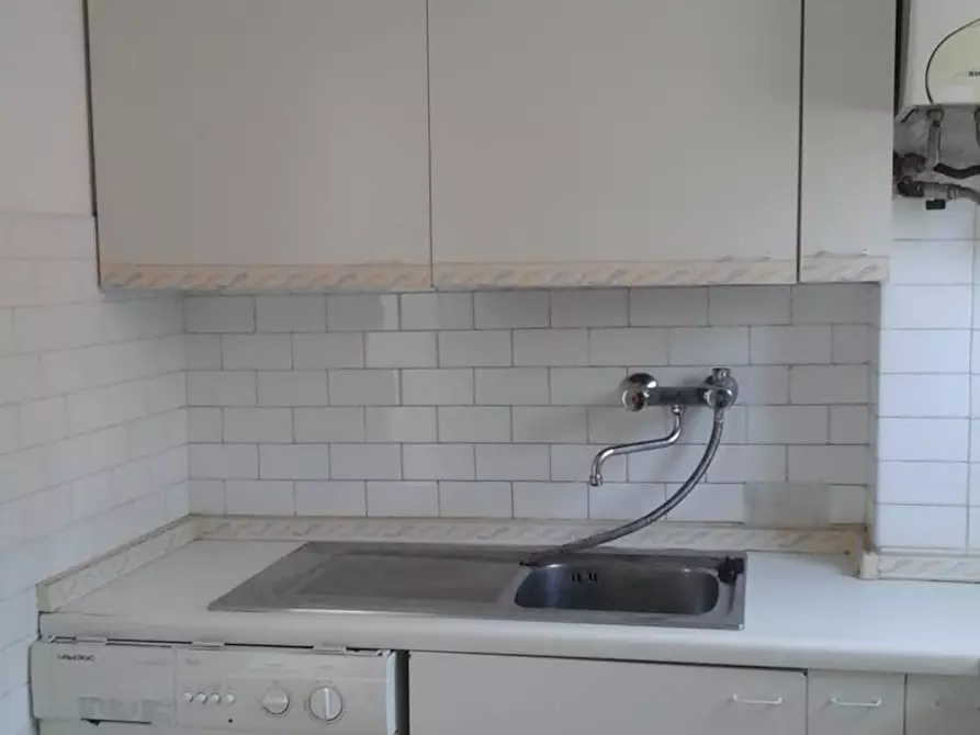 Immagine 9 di Camera in affitto  in Via Castelbarco a Trento