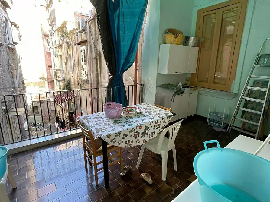 Immagine 10 di Camera in affitto  in Via San Giovanni in Porta a Napoli