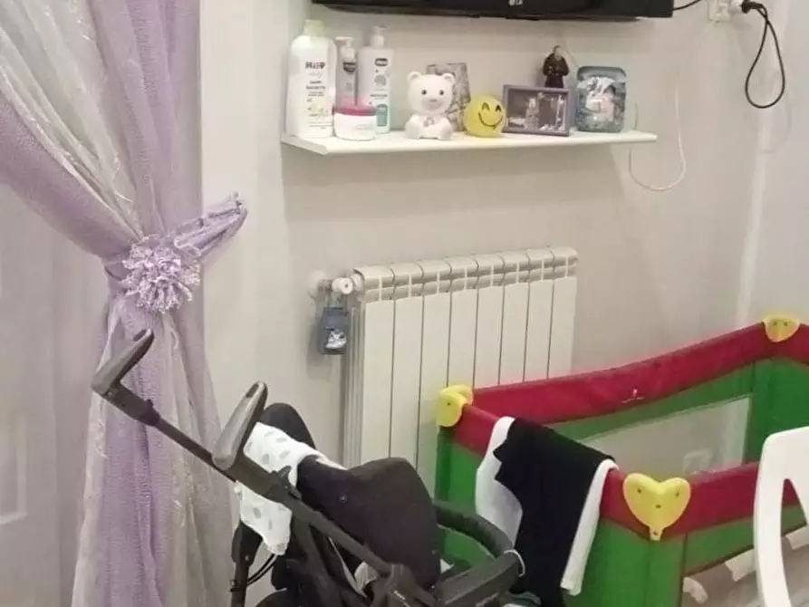 Immagine 3 di Camera in affitto  in Via San Giovanni in Porta a Napoli