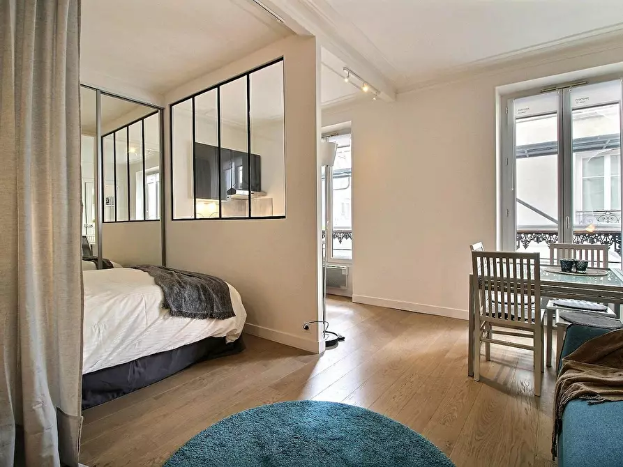 Immagine 6 di Appartamento in affitto  in Rue de la Roquette a Paris