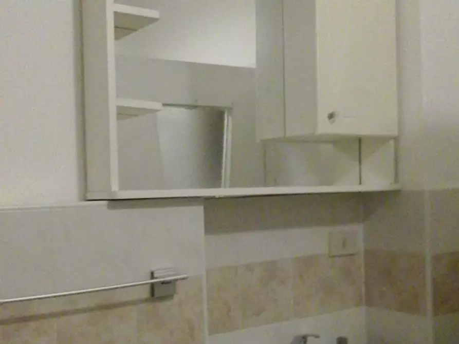 Immagine 6 di Camera in affitto  in Via Castelbarco a Trento