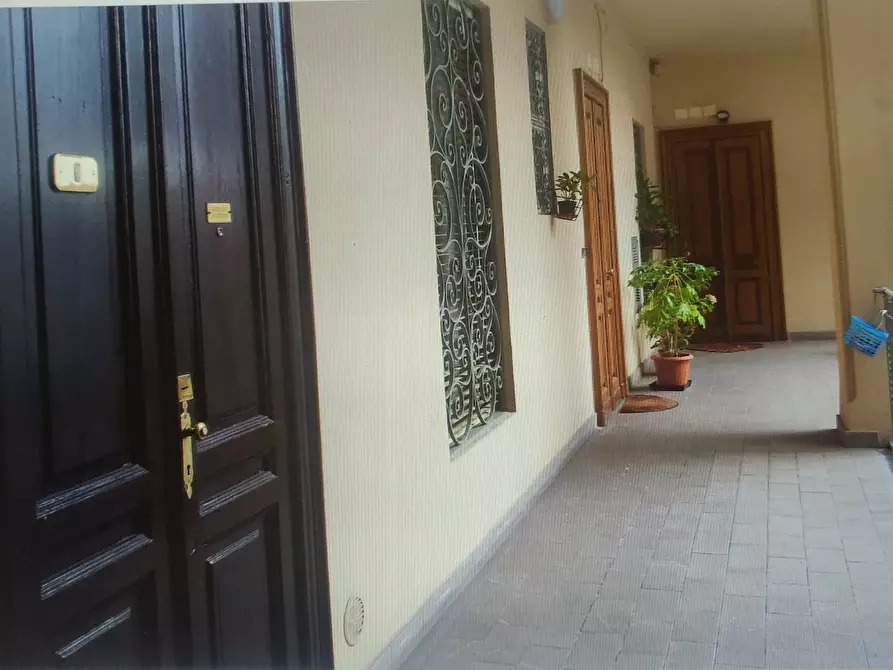 Immagine 8 di Camera in affitto  in Via Barge a Torino