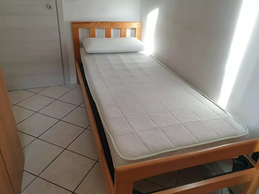 Immagine 2 di Camera in affitto  in Via Giuseppe Mazzini a Trento