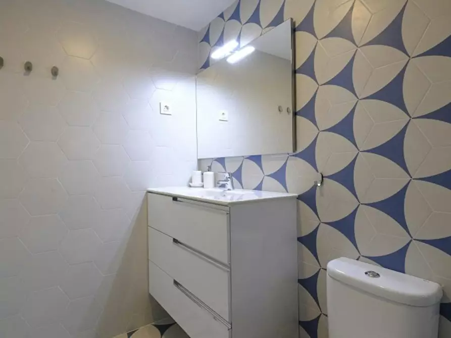 Immagine 5 di Appartamento in affitto  in Calle de Benidorm a Madrid