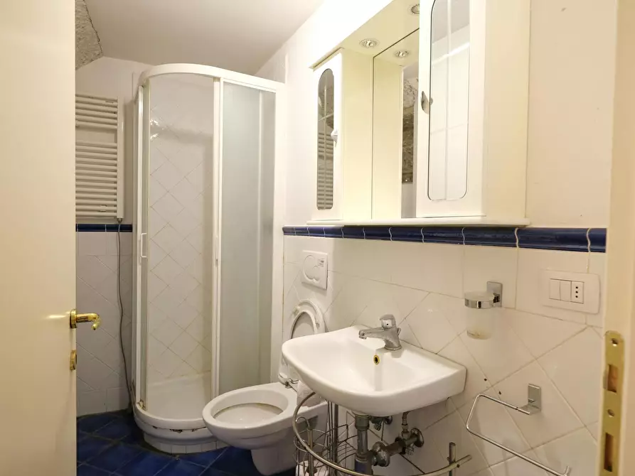 Immagine 10 di Appartamento in affitto  in Via dell'Oriuolo a Firenze