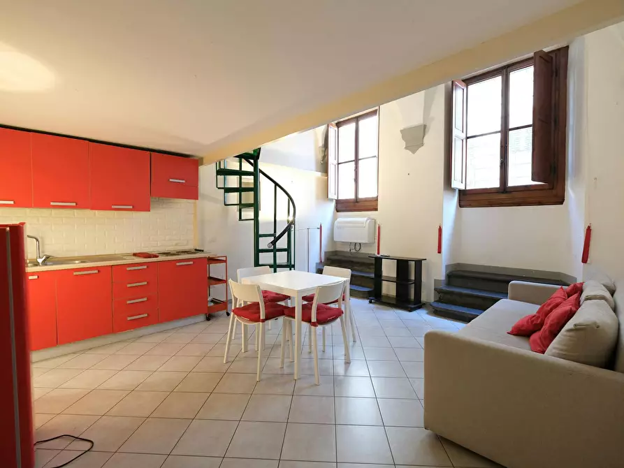 Immagine 1 di Appartamento in affitto  in Via dell'Oriuolo a Firenze