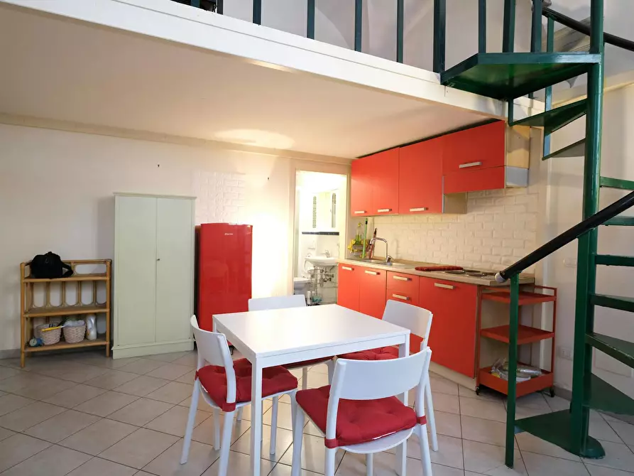 Immagine 4 di Appartamento in affitto  in Via dell'Oriuolo a Firenze