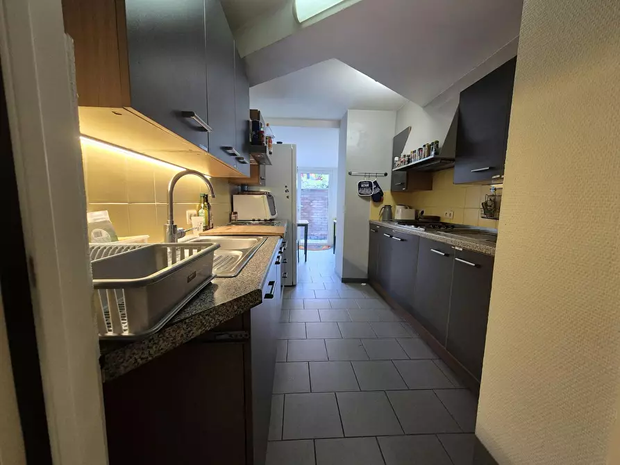 Immagine 9 di Camera in affitto  in Rue Darchis a Rocourt
