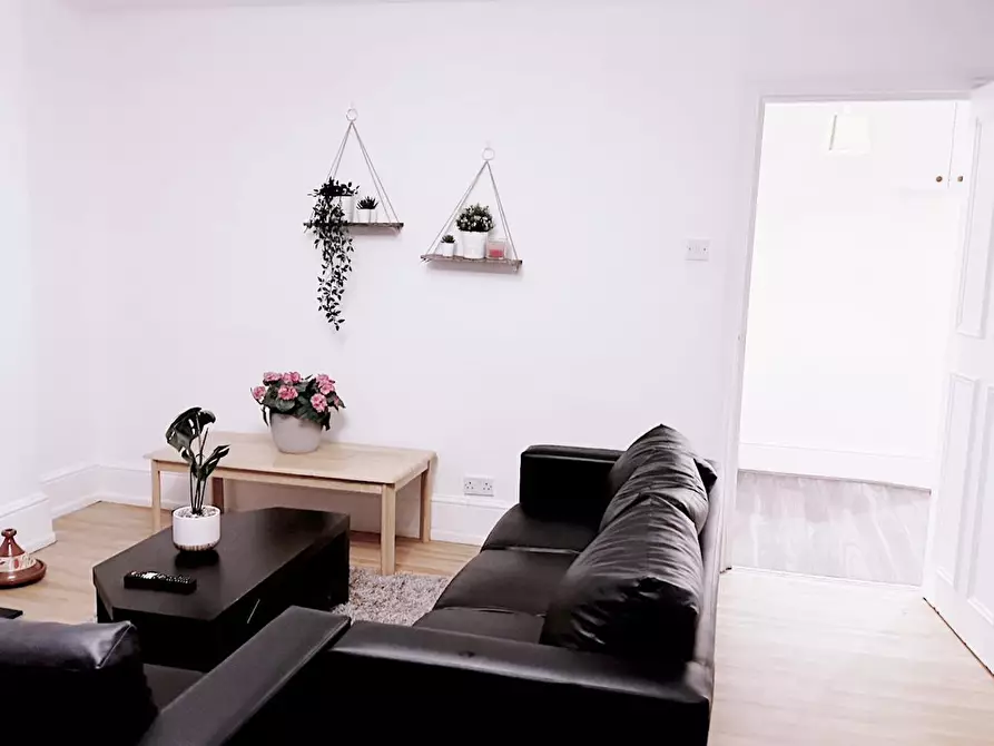 Immagine 2 di Appartamento in affitto  in Abbey Road a Camden Town