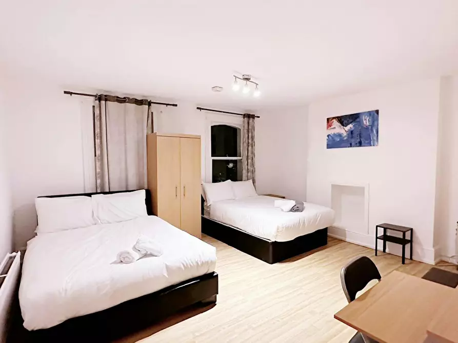 Immagine 4 di Appartamento in affitto  in Abbey Road a Camden Town