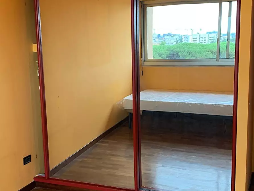 Immagine 2 di Camera in affitto  in Via Elio Lampridio Cerva a Roma