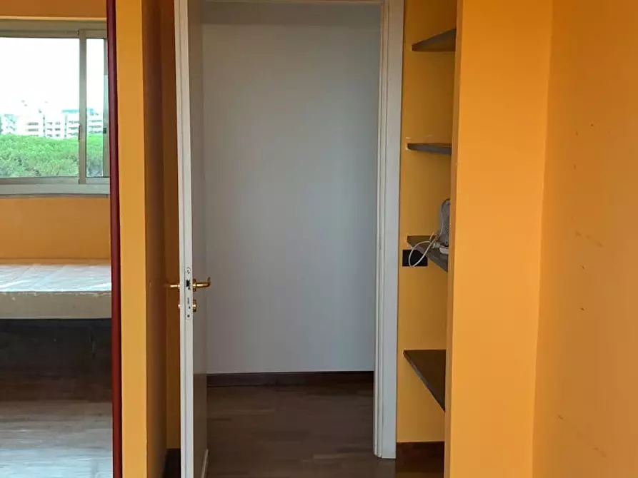 Immagine 4 di Camera in affitto  in Via Elio Lampridio Cerva a Roma