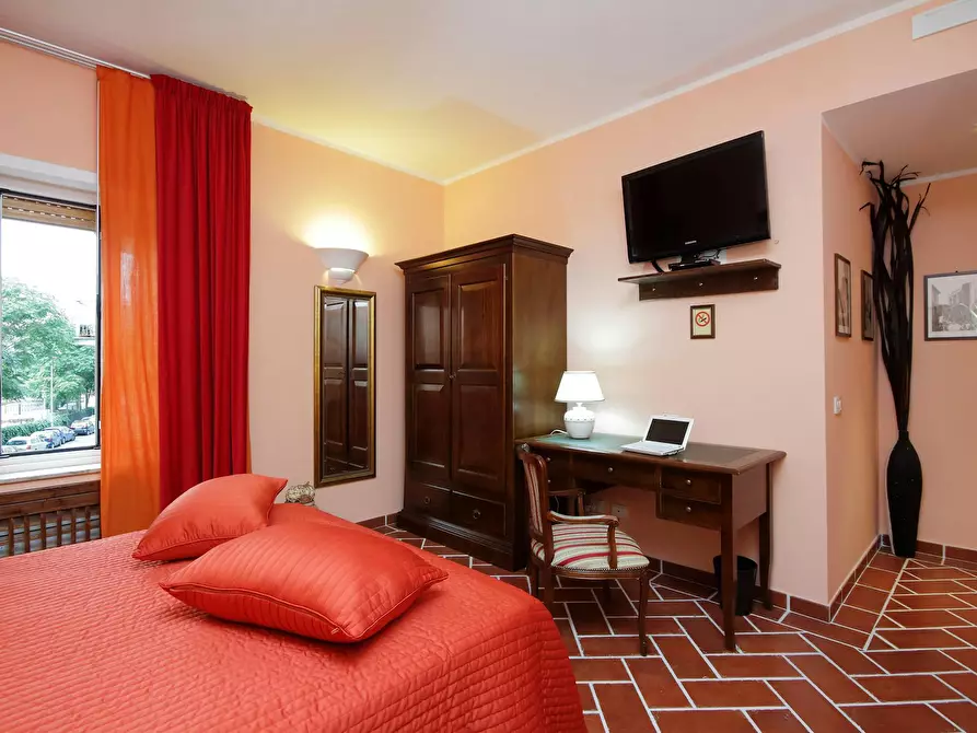 Immagine 6 di Camera in affitto  in Via Cincinnato a Roma