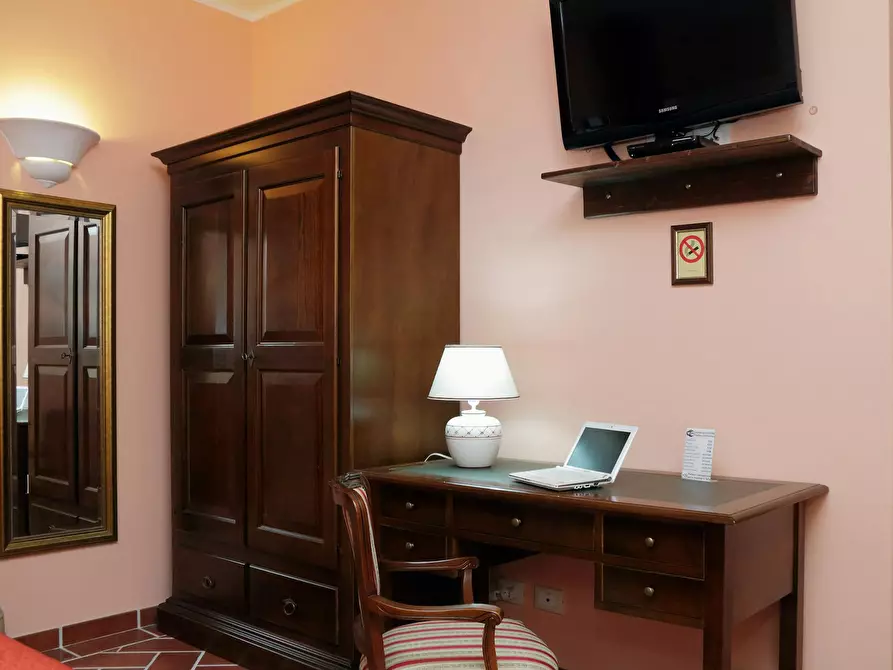 Immagine 10 di Camera in affitto  in Via Cincinnato a Roma