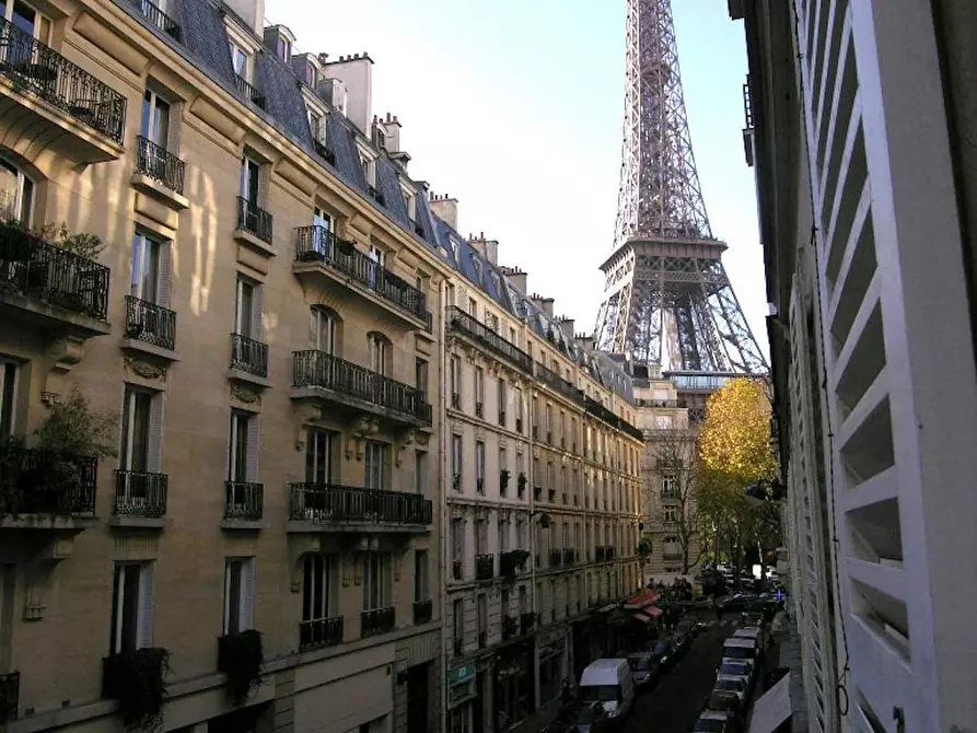 Immagine 3 di Appartamento in affitto  in Rue de Monttessuy a Paris 07