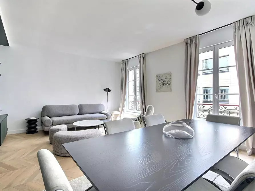 Immagine 6 di Appartamento in affitto  in Rue de Monttessuy a Paris 07