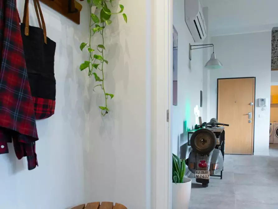 Immagine 10 di Camera in affitto  in Via Aosta a Torino