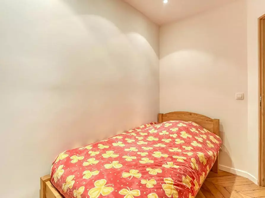Immagine 9 di Appartamento in affitto  in Rue Cadet a Paris