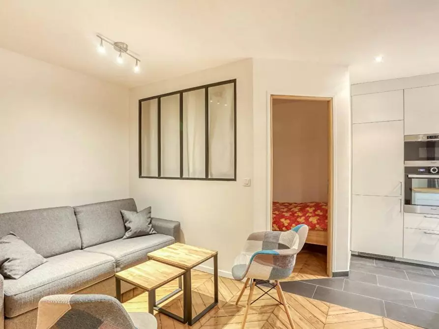 Immagine 4 di Appartamento in affitto  in Rue Cadet a Paris