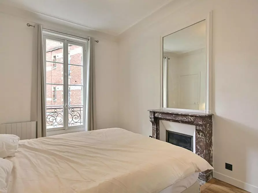 Immagine 2 di Appartamento in affitto  in Rue Leconte de Lisle a Paris 16