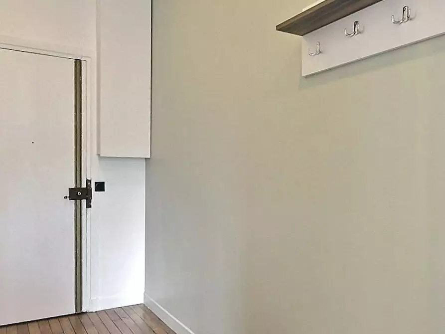Immagine 3 di Appartamento in affitto  in Rue Leconte de Lisle a Paris 16