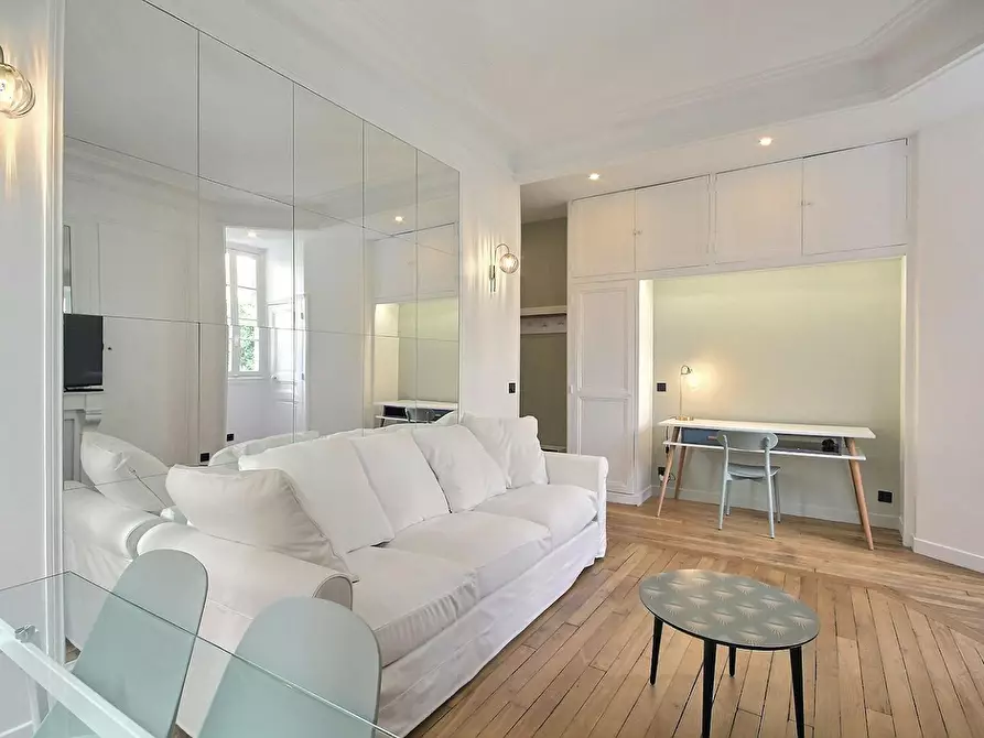 Immagine 6 di Appartamento in affitto  in Rue Leconte de Lisle a Paris 16