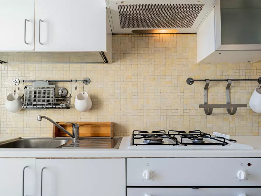 Immagine 3 di Camera in affitto  in Via Donatello a Milano