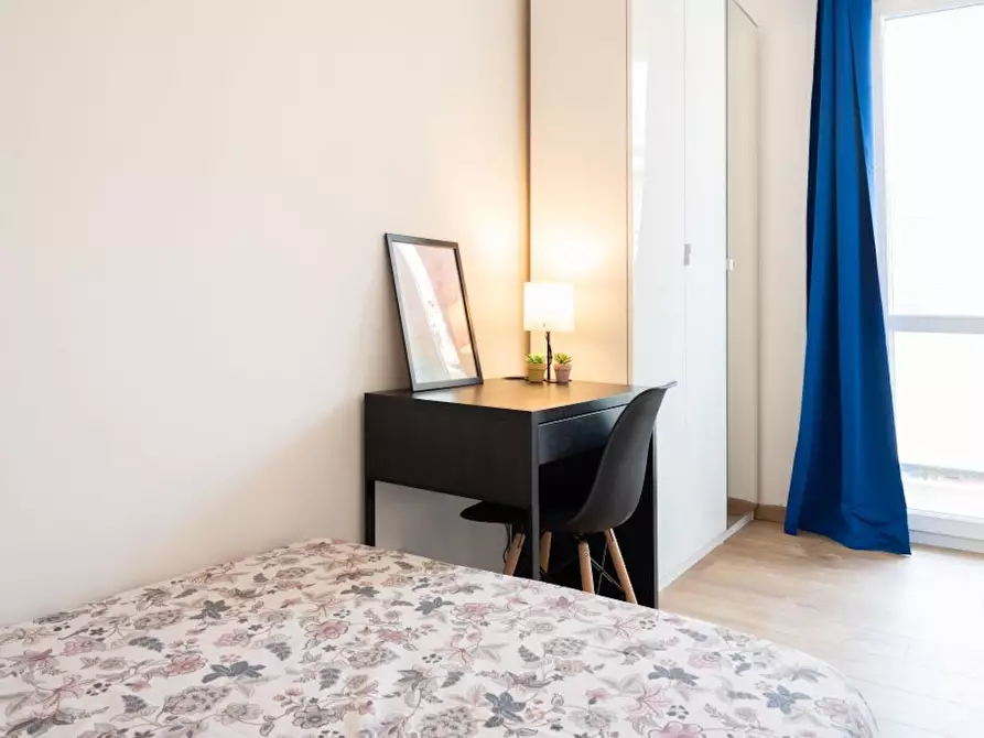 Immagine 3 di Camera in affitto  in Via Donatello a Milano