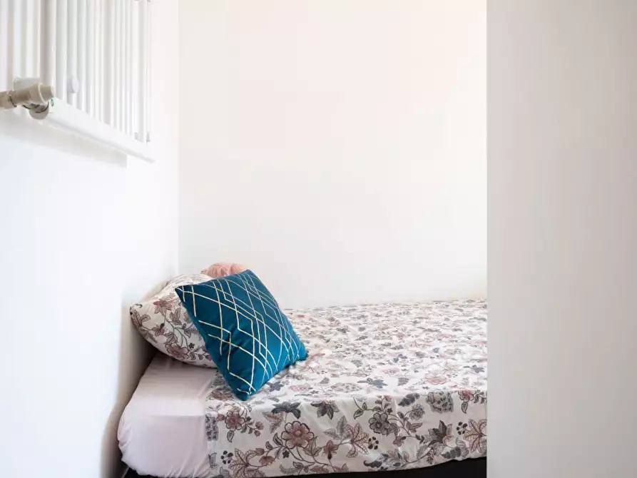 Immagine 2 di Camera in affitto  in Via Donatello a Milano