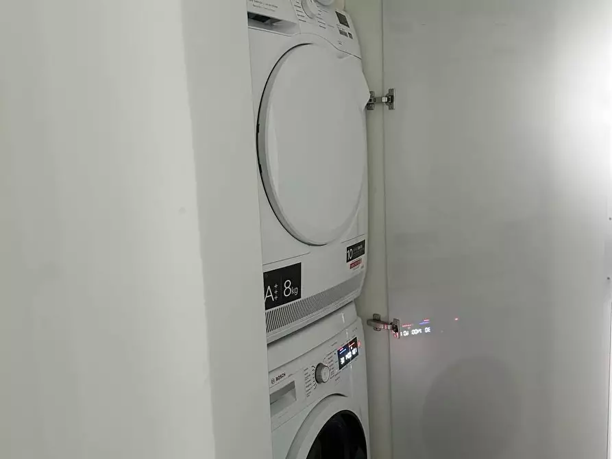 Immagine 7 di Camera in affitto  in Plaça d'Europa a Hospitalet De Llobregat, L'