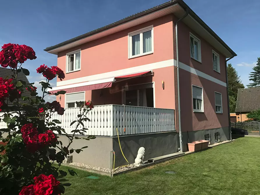 Immagine 1 di Camera in affitto  in Steinträgerweg a Berlin