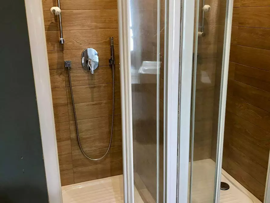 Immagine 10 di Camera condivisa in affitto  in Corso Bernardino Telesio a Torino